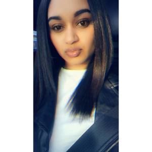 Meet your Posher, Liz